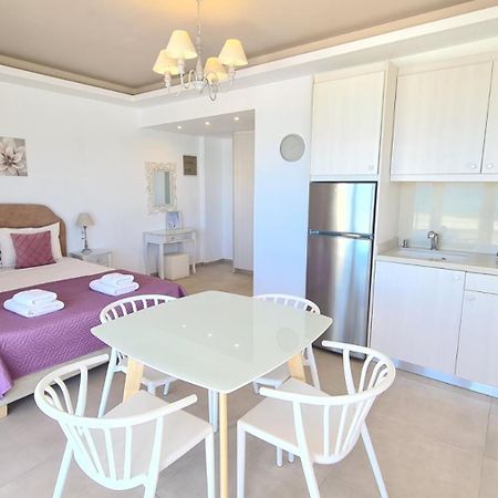 Bella Mare Luxury Apartments Каламакі Екстер'єр фото